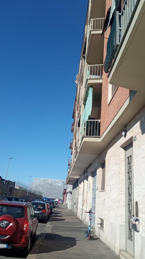A Due Passi Metro Italia '61 Apartament *